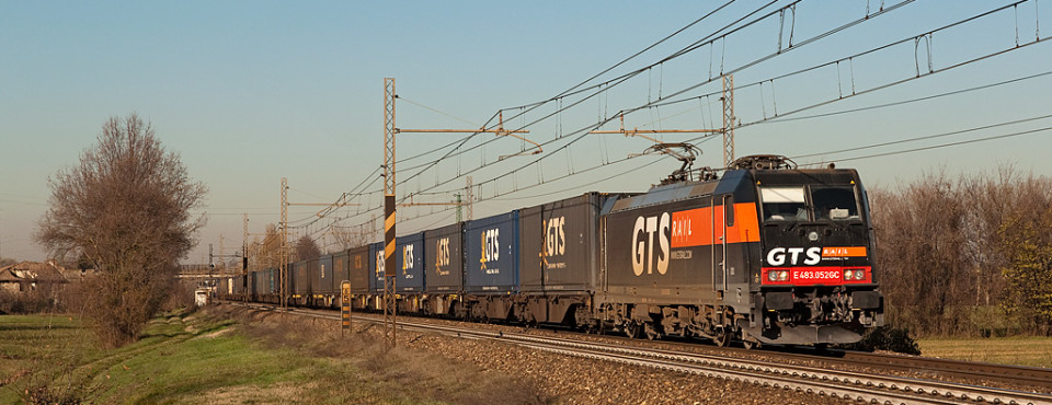 gts-rail-e483-052gc-traxx-467260
